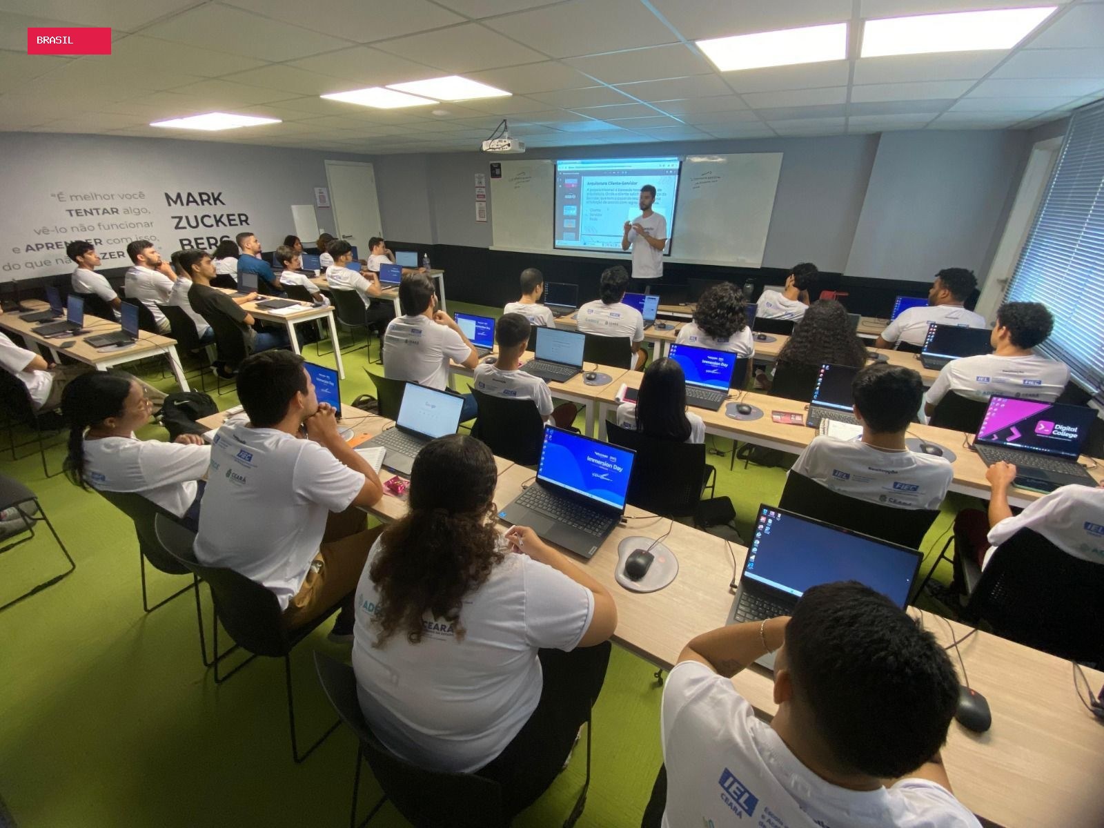Cursos com 1,7 mil vagas gratuitas para formação em tecnologia no Ceará têm inscrições até sábado (22)