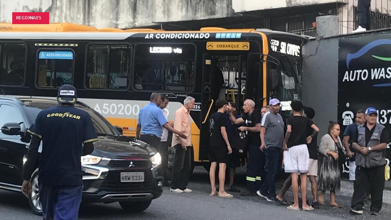 Ônibus bate em muro em Botafogo, na Zona Sul do Rio, e deixa sete feridos