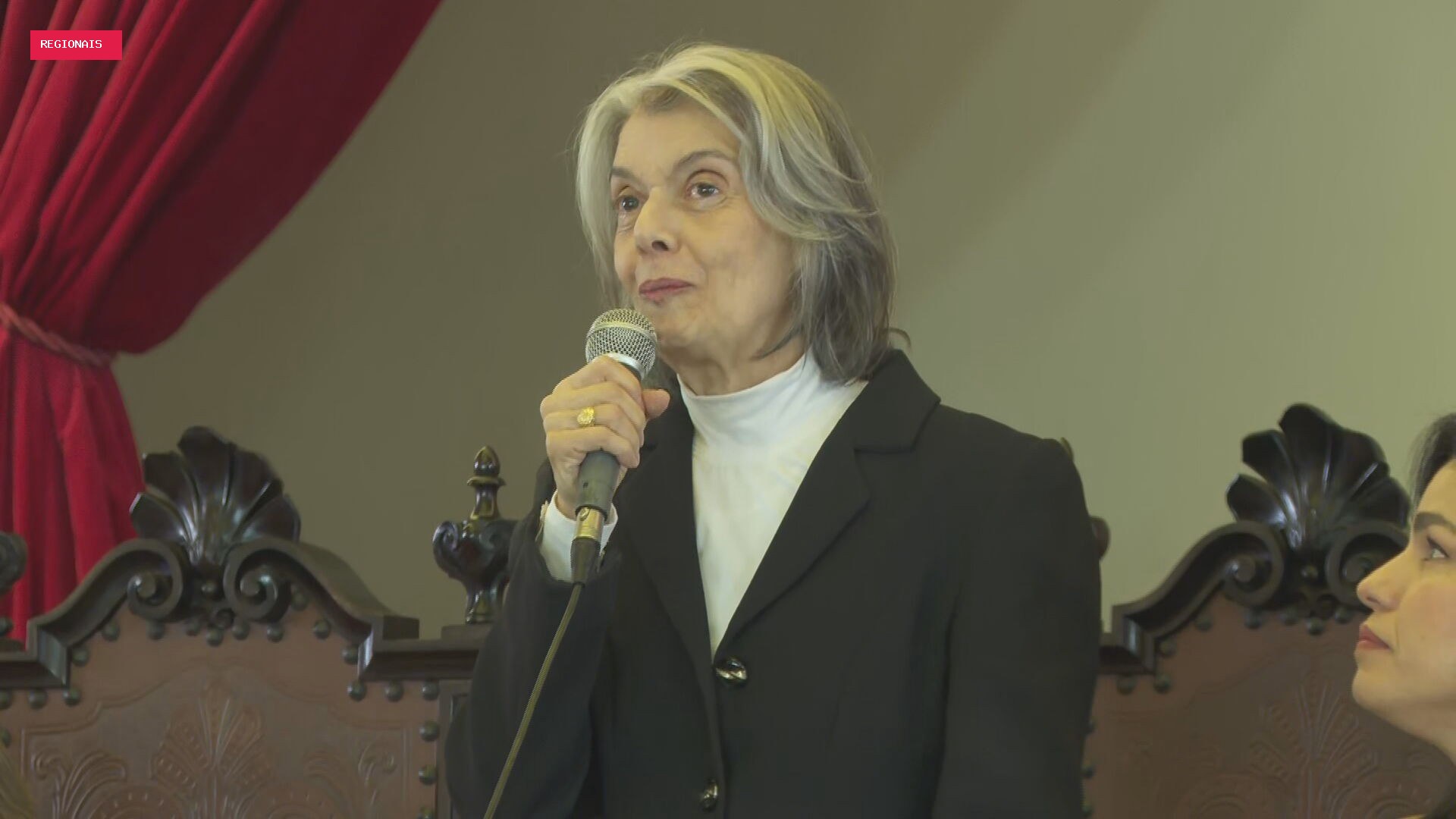 'As ditaduras não sossegam, então os democratas também não podem sossegar', diz ministra Cármen Lúcia em SP