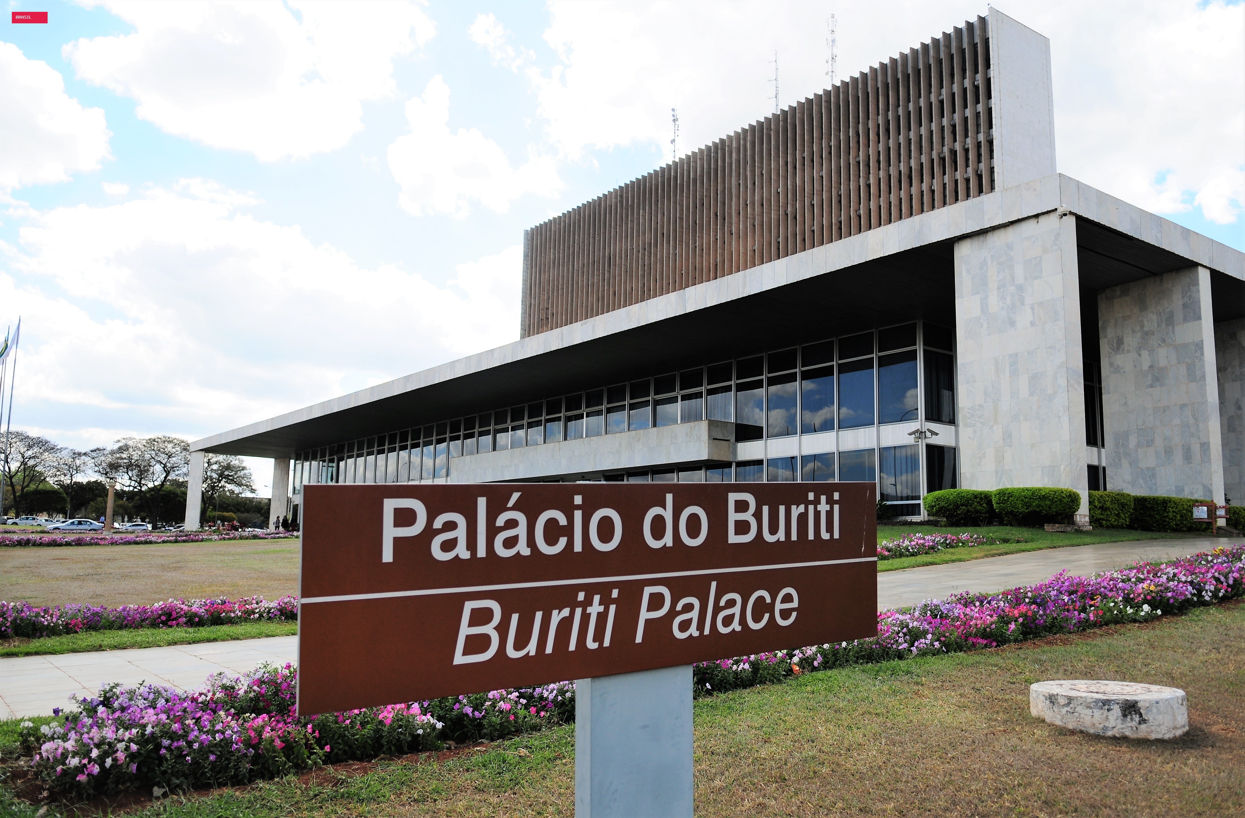 Eleições no DF: candidatos fecham semana de campanha com passeatas e críticas ao governo