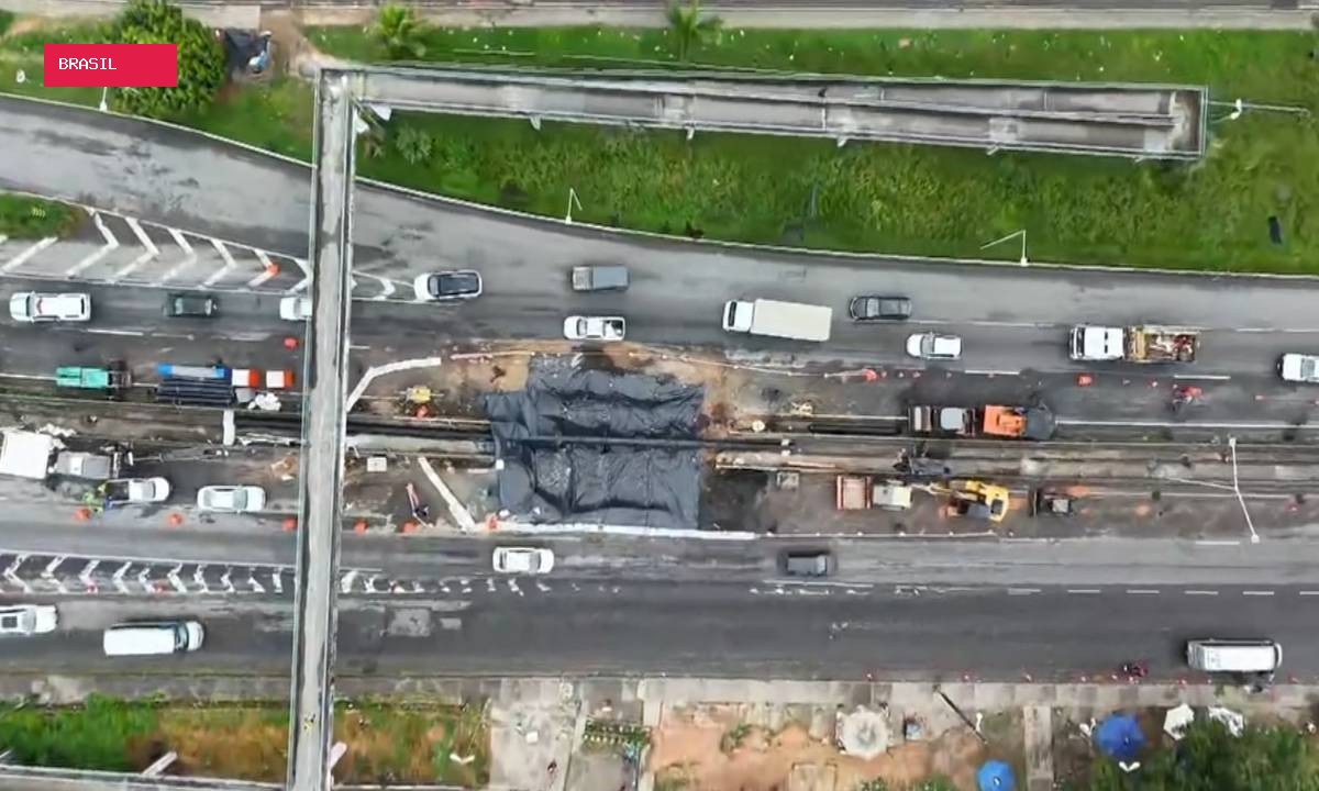 Circulação de água em aterro provocou cratera na BR-324, diz DNIT