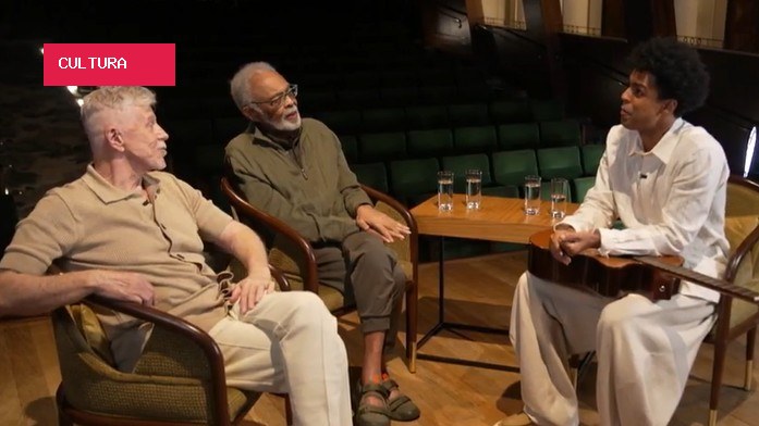 Gilberto Gil conhece ator que vai interpretá-lo e aprova escolha: 'O coração sorriu'; VÍDEO