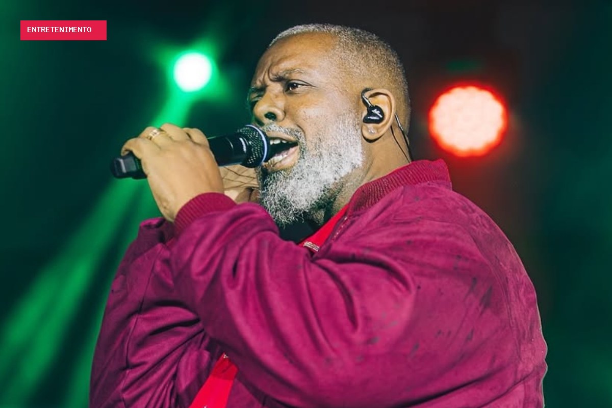 Péricles vai cantar Hino Nacional na abertura da NFL no Rio de Janeiro
