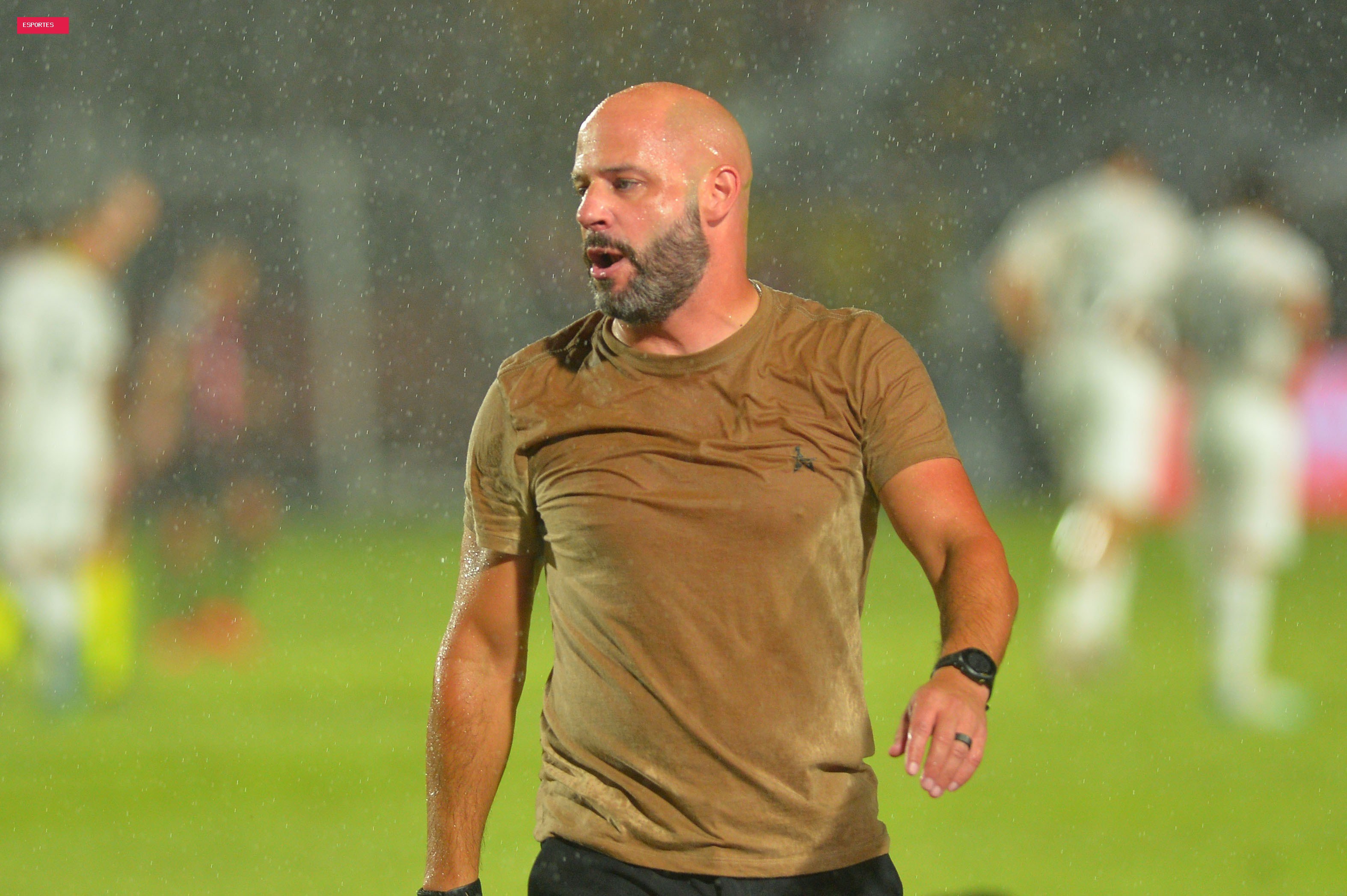 Franclim Carvalho é o 15º técnico demitido no Brasileirão 2026