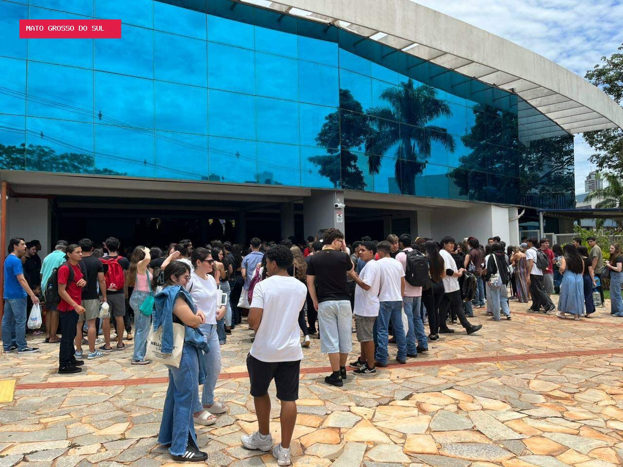 Google lança simulados gratuitos do Enem com inteligência artificial
