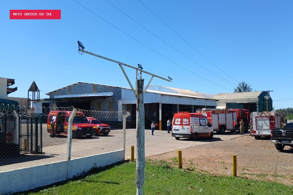 Explosão com enxofre intoxica funcionários em fábrica de ração em Campo Grande