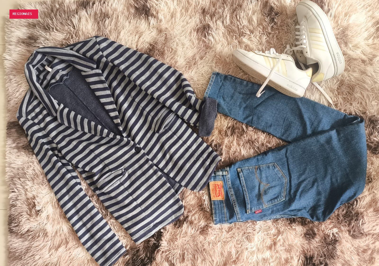Bazar beneficente tem roupas, acessórios e itens de cama, mesa e banho a partir de R$ 5, em Curitiba