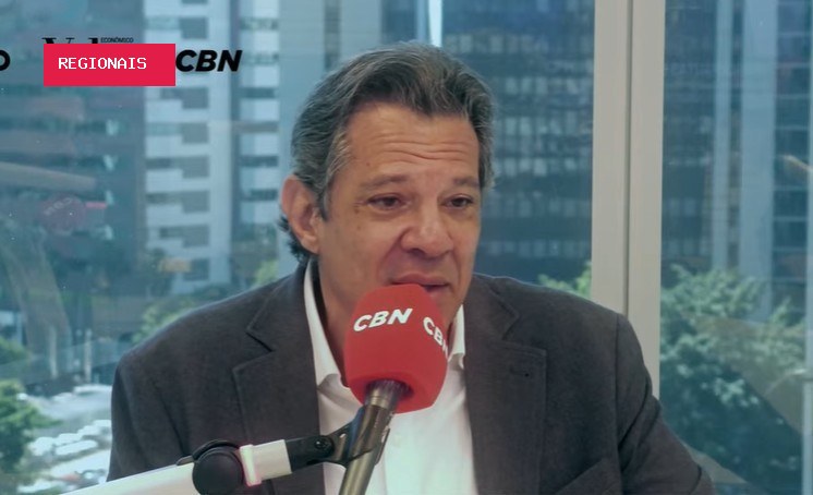 'Não posso obrigar uma mulher a ser vice', diz Haddad em sabatina