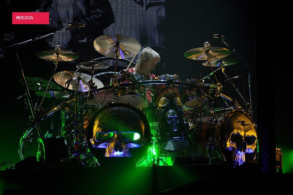 Frank Beard, baterista do ZZ Top, morre aos 77 anos