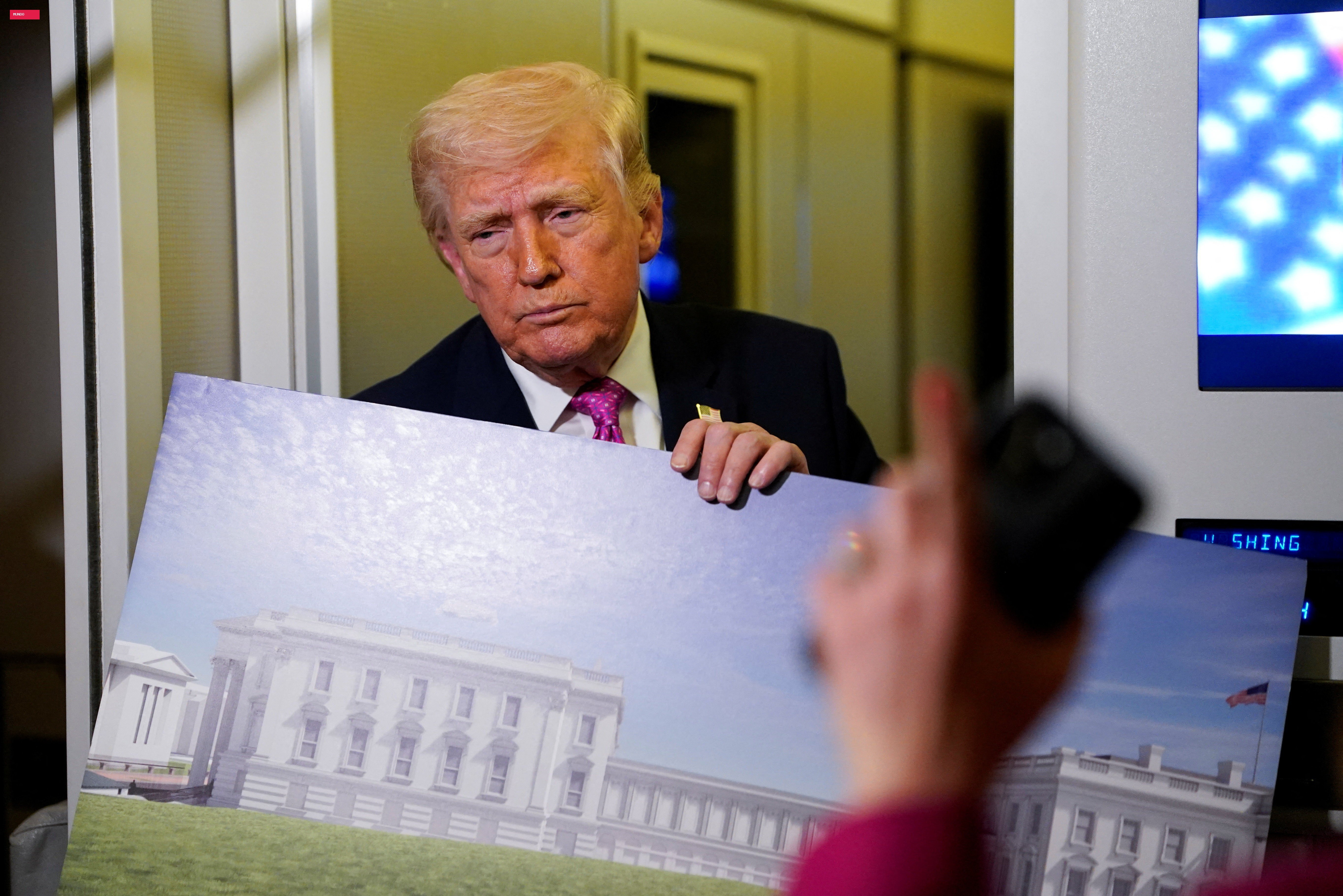 Suprema Corte dos EUA dá permissão temporária para Trump seguir construção de salão de baile gigante na