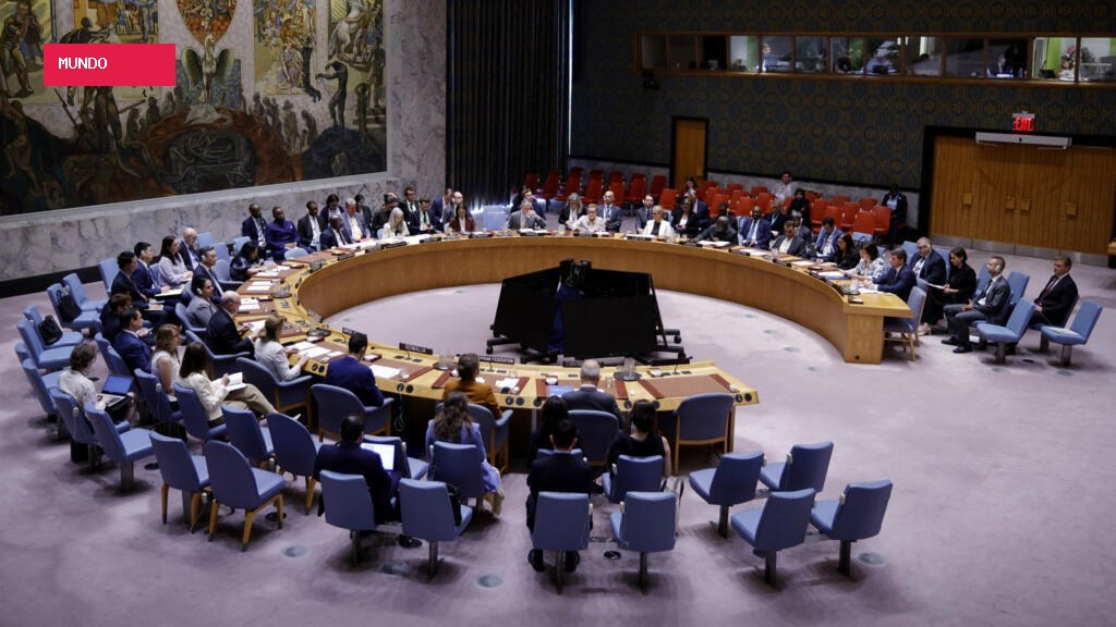 Who are the eight candidates running to succeed Antonio Guterres as UN chief?