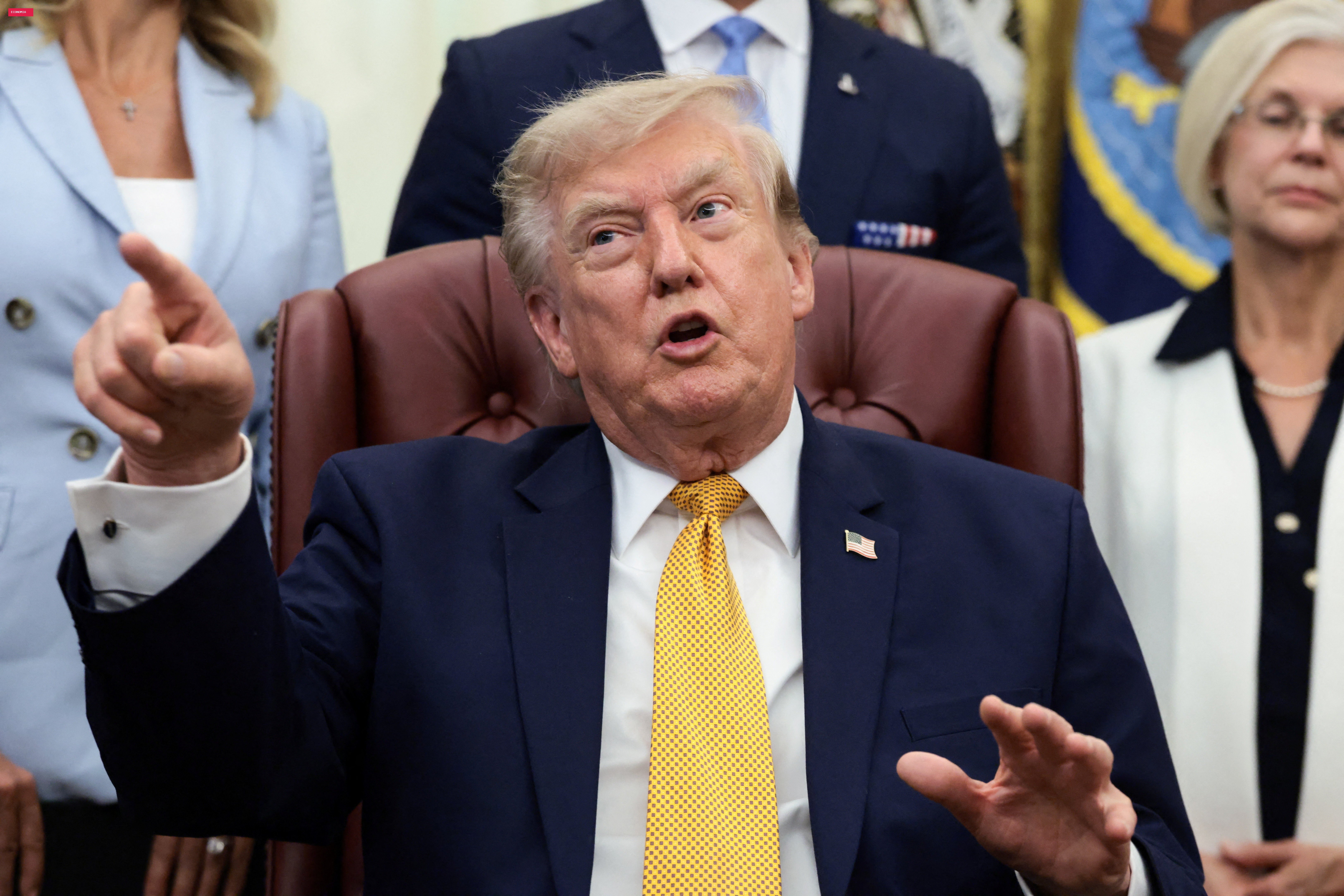 Enquanto Trump promete cortar gastos, dívida dos EUA bate recorde de US$ 40 trilhões e preocupa investidores