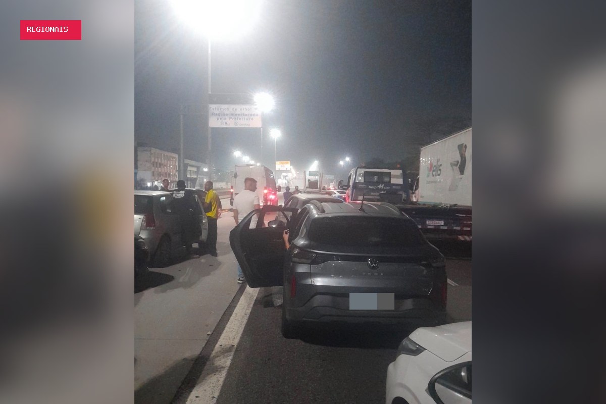 Blindados e apoio aéreo: operação no RJ tem tiroteio na Avenida Brasil