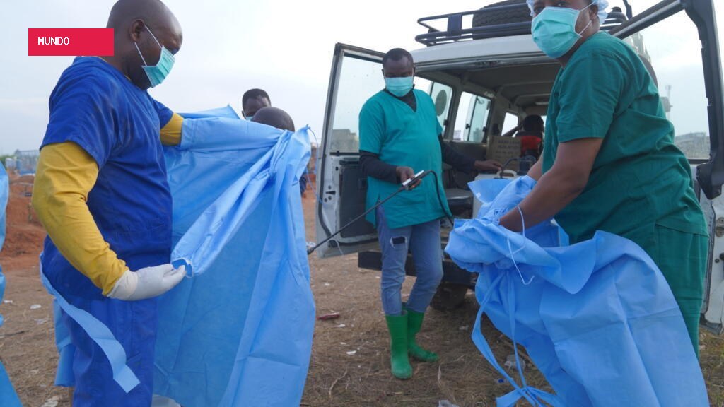 Ebola outbreak in DR Congo growing 'exponentially' as death toll passes 2,500