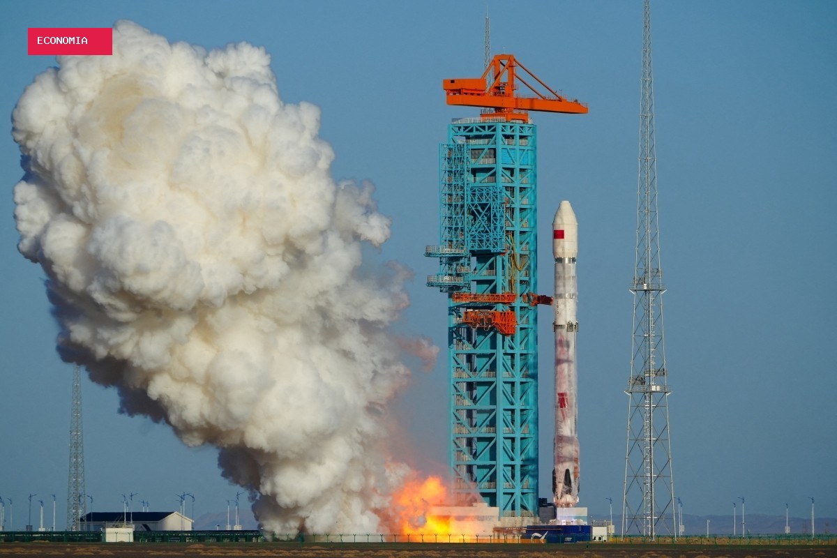 Foguete dá ré? China consegue feito inédito ao fazer propulsor voltar e pousar em terra firme; VÍDEO