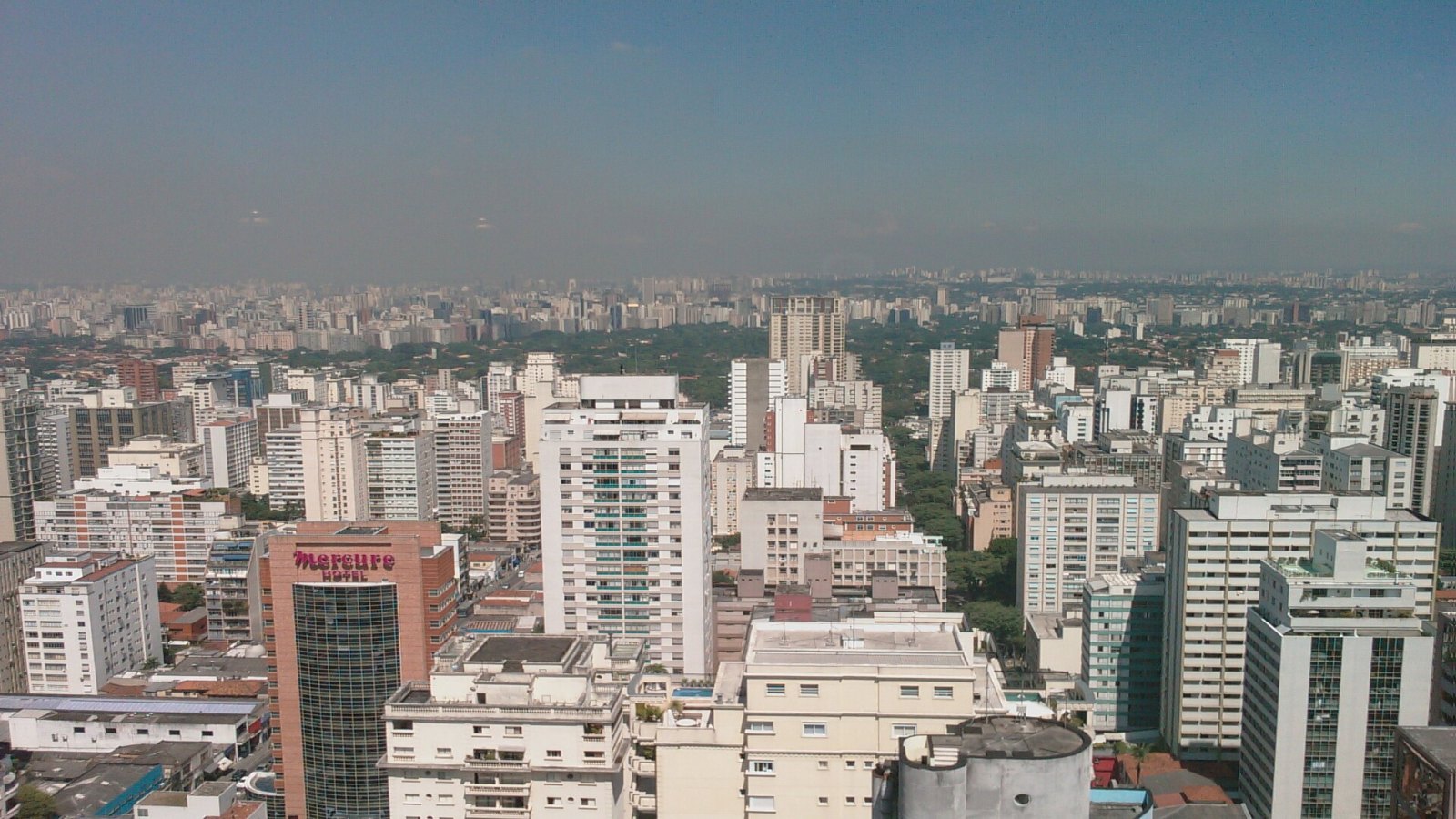 Rio registra rajadas de vento forte neste domingo; Copacabana tem vento acima de 60 km/h