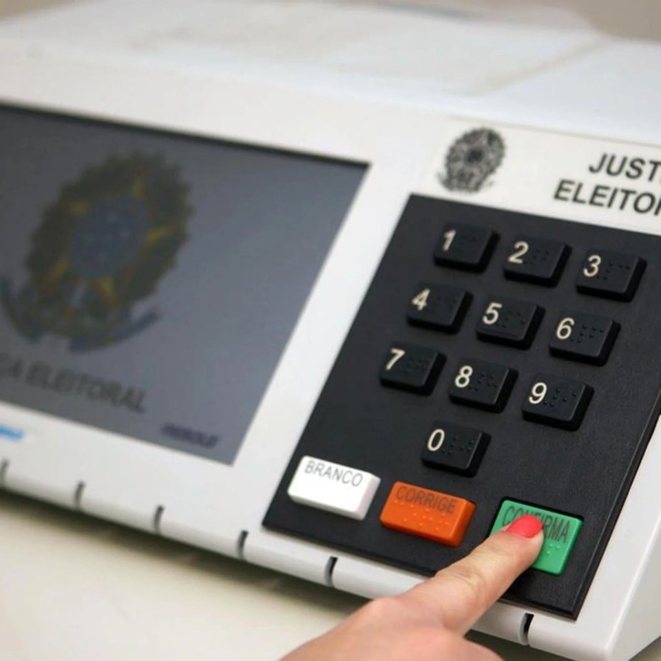Urna eletrônica — Eleições 2026