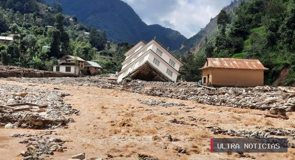 Deslizamento varre porto de Gyirong: enchente na fronteira Nepal-Tibete deixa 95 mortos e centenas de desaparecidos