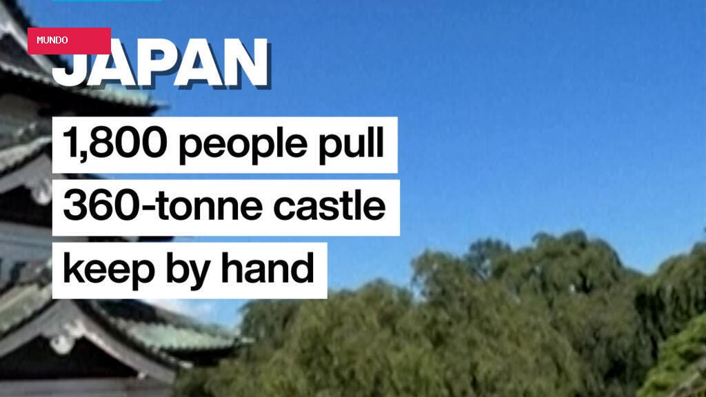 Japan: 1,800 people pull 360-tonne Hirosaki Castle keep by hand