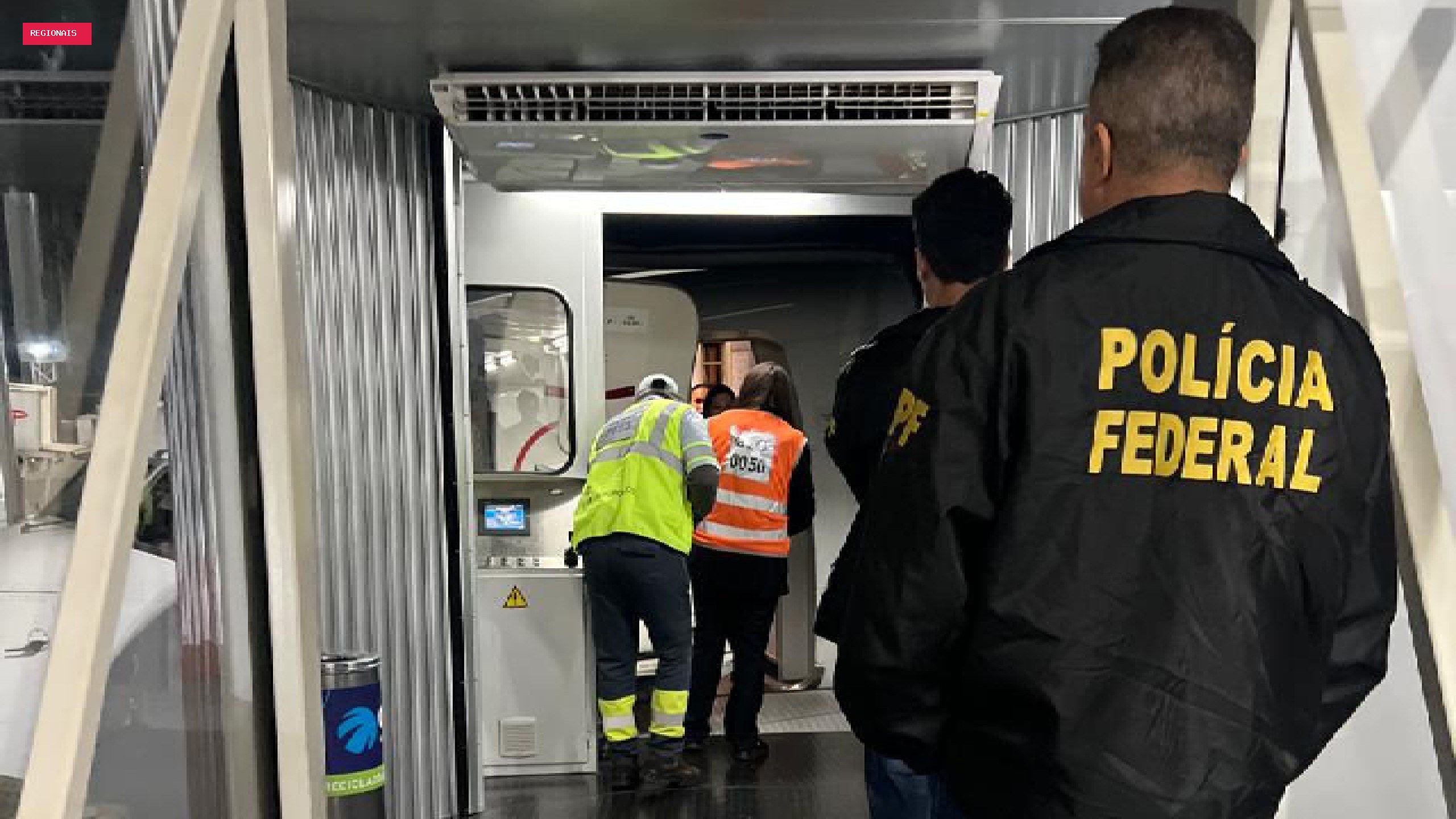 Quatro passageiros são retirados de avião após um deles fazer 'piada' sobre bomba em bagagem, no Paraná