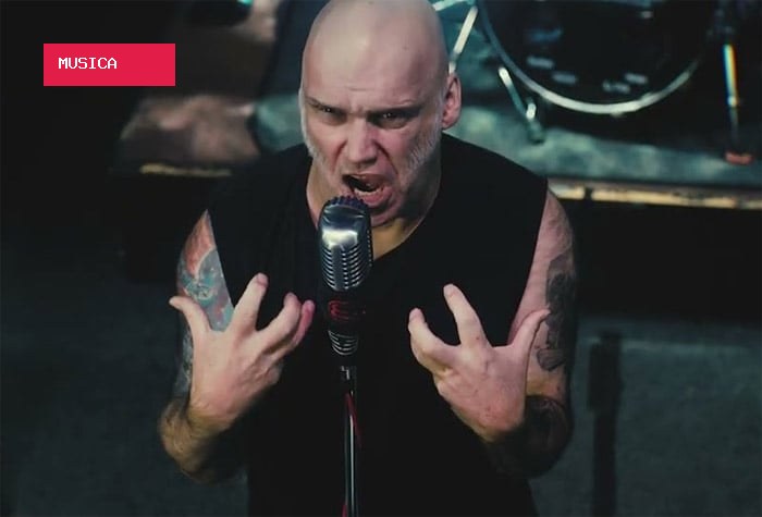 "A lenda do Iron Maiden é Paul Di'Anno", diz Blaze Bayley