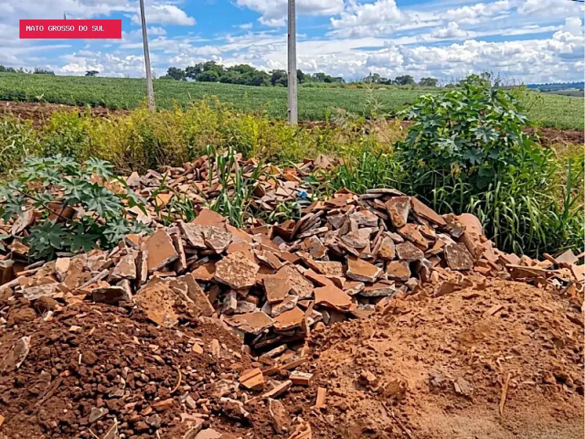 Ministério Público investiga lixo jogado a céu aberto em fazenda de Mato Grosso do Sul