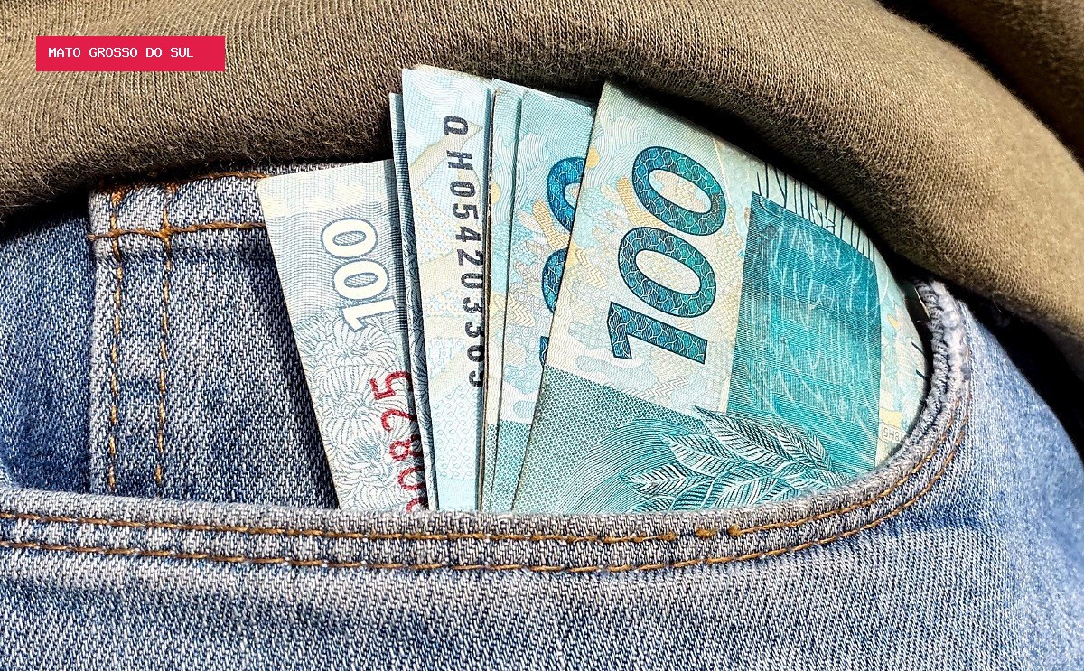Governo antecipa salário de mais de 86 mil servidores em Mato Grosso do Sul