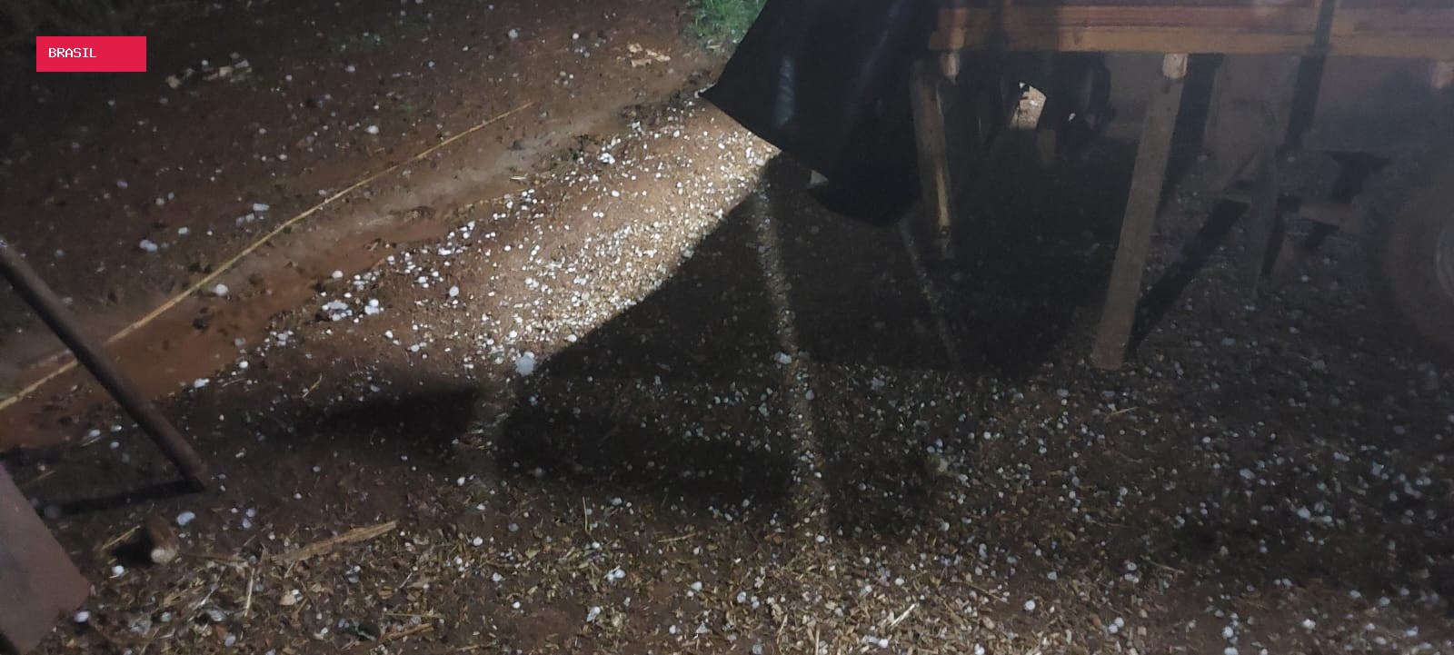 Cidades de SC voltam a registrar estragos provocados por chuva forte e granizo