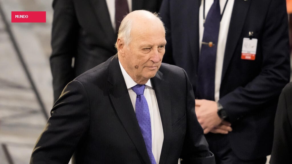 Norway mourns King Harald as Haakon prepares to take the throne