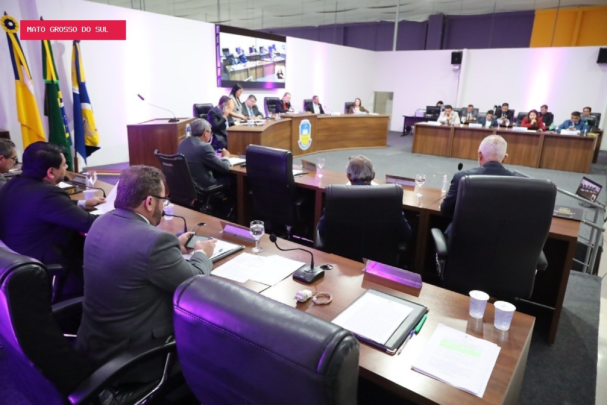 Câmara de Dourados aprova mudanças em regras previdenciárias para servidores