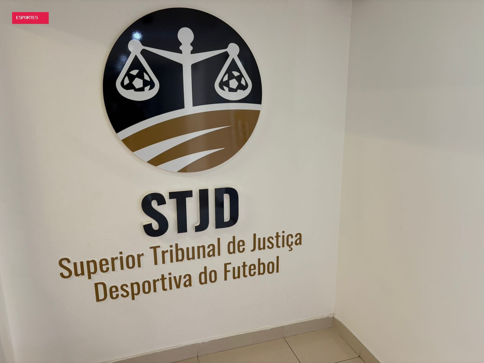 STJD absolve Zé Ricardo, mantém punição de Marllon e multa o Remo