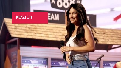 Kacey Musgraves lança linha de lubrificantes íntimos em parceria com marca de bem-estar feminino