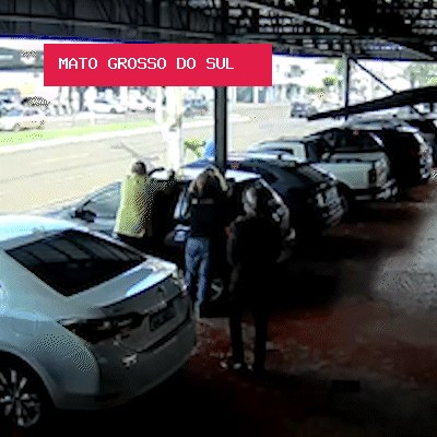 Vídeo mostra jovem sendo executado com tiro na cabeça em loja do pai