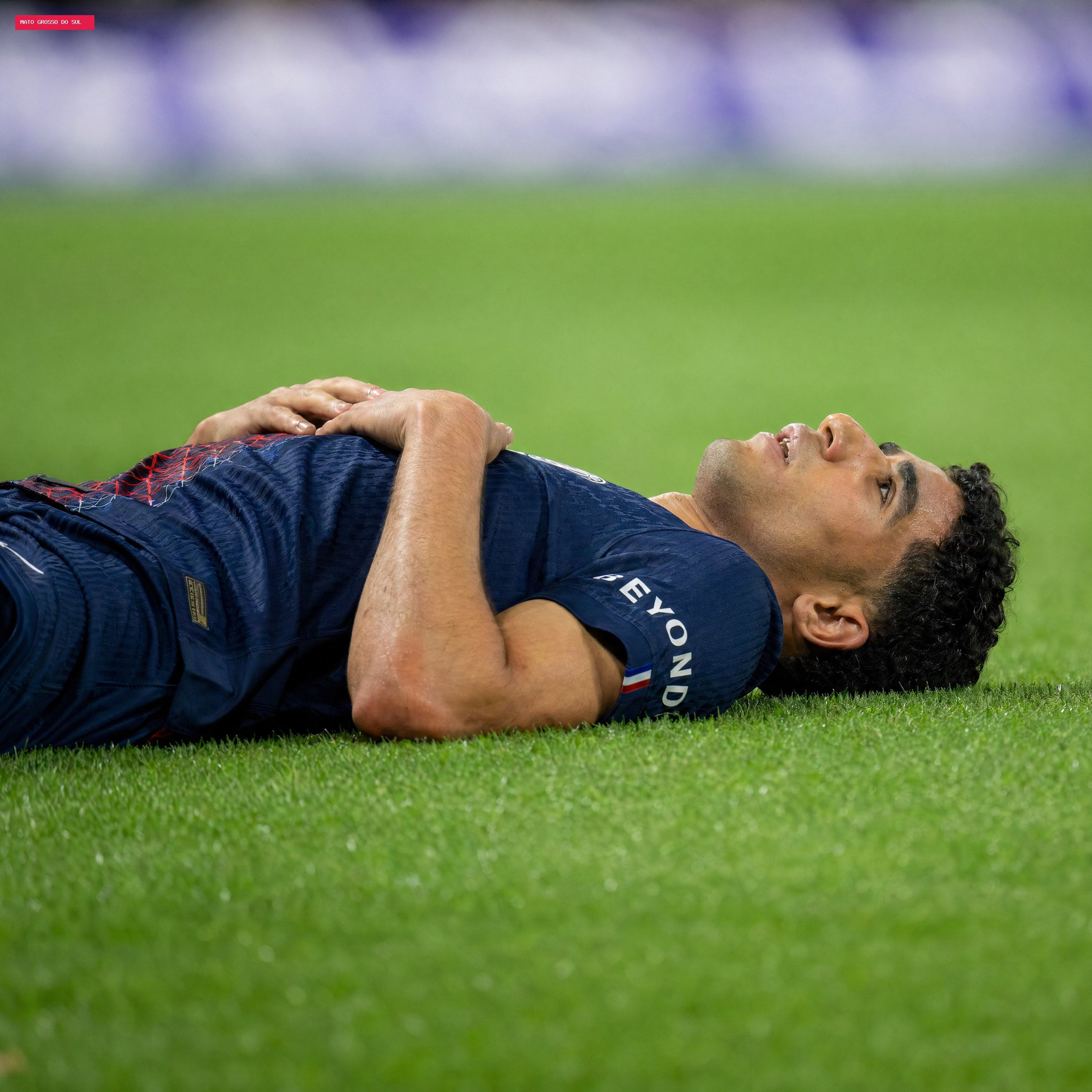 Lens segura PSG com dez jogadores e conquista Supercopa da França pela primeira vez