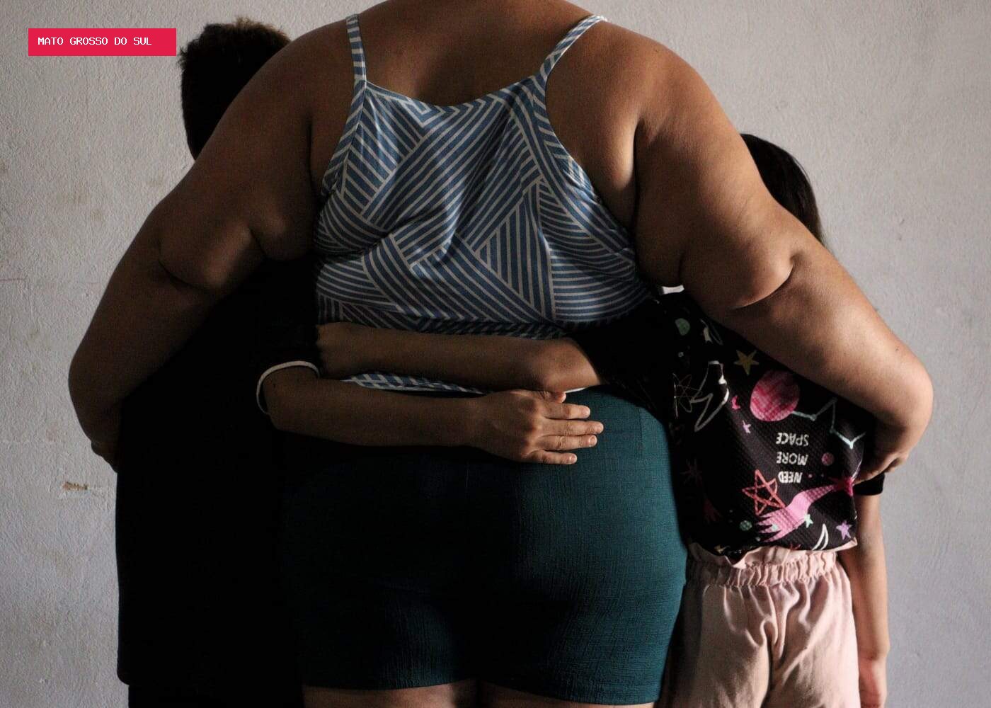 Antes de sequestrar bebê, suspeita teria abordado outra mãe em frente a UPA