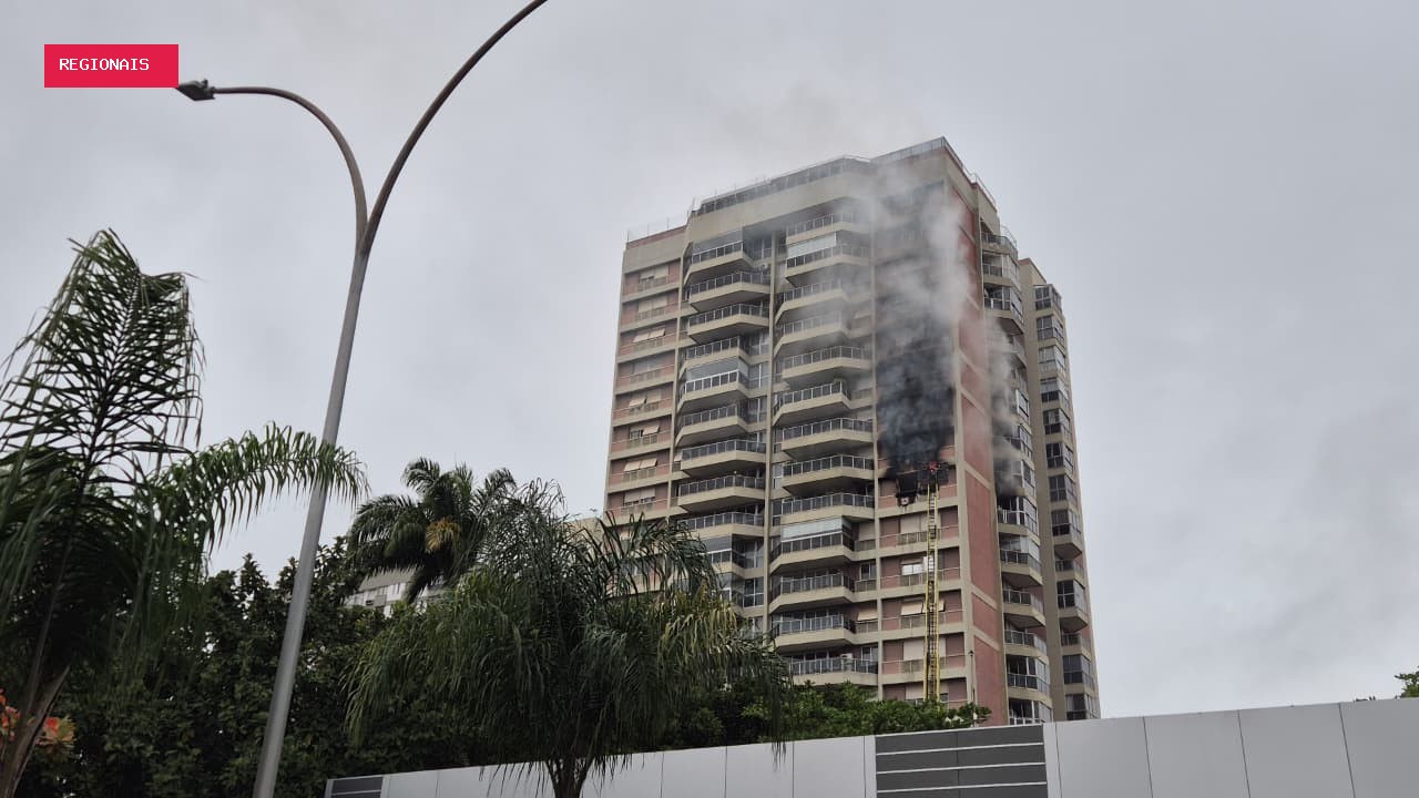 Incêndio atinge apartamento em prédio na Barra da Tijuca