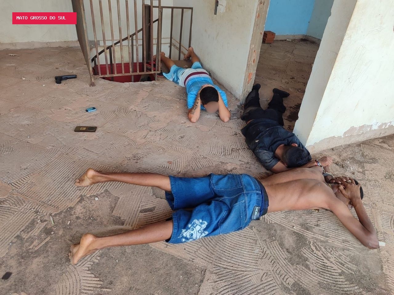Motorista é resgatado de cativeiro após ser dopado com ‘Boa Noite, Cinderela’ e sequestrado em MS