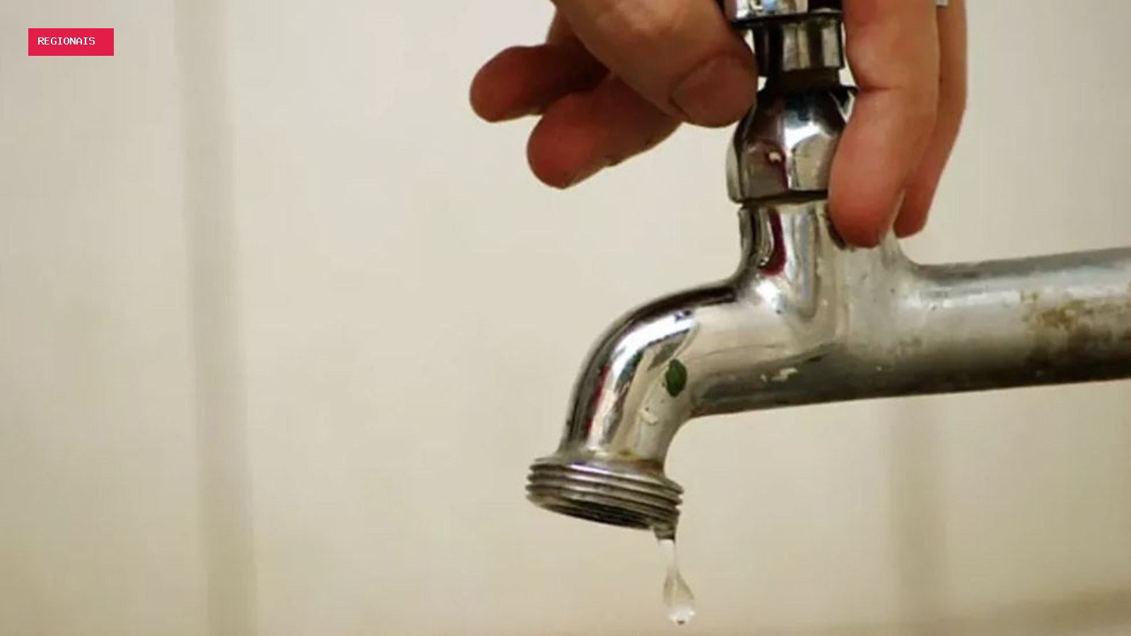 Moradores de bairros de Curitiba registram falta de água há três dias