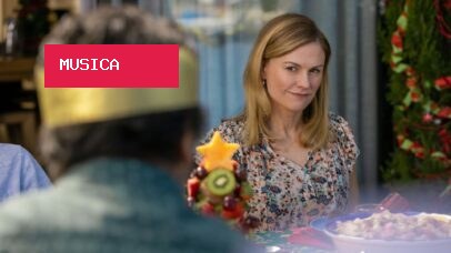 Anna Paquin critica fama precoce e falta de proteção após morte de Hayden Panettiere