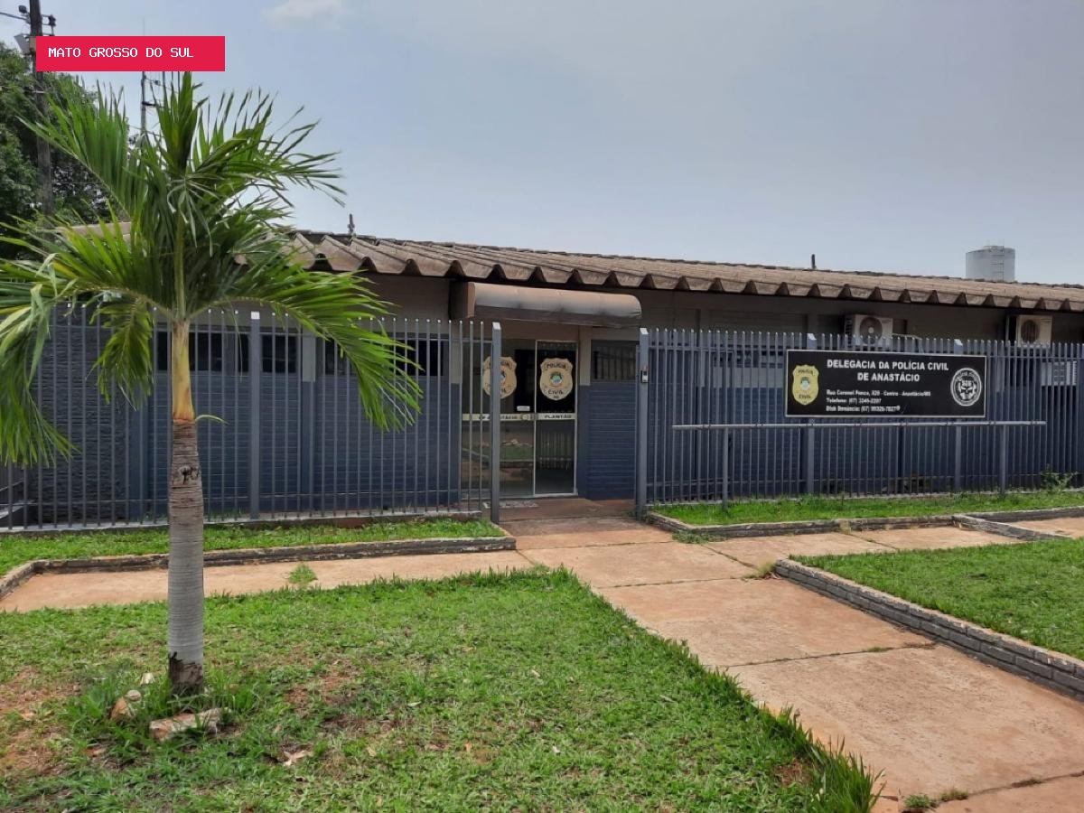 Dupla é presa com carro roubado após crime em Mato Grosso do Sul