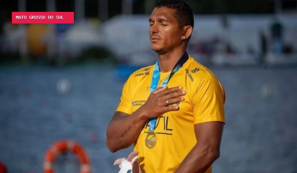 Isaquias Queiroz conquista medalha de ouro no Mundial de Canoagem
