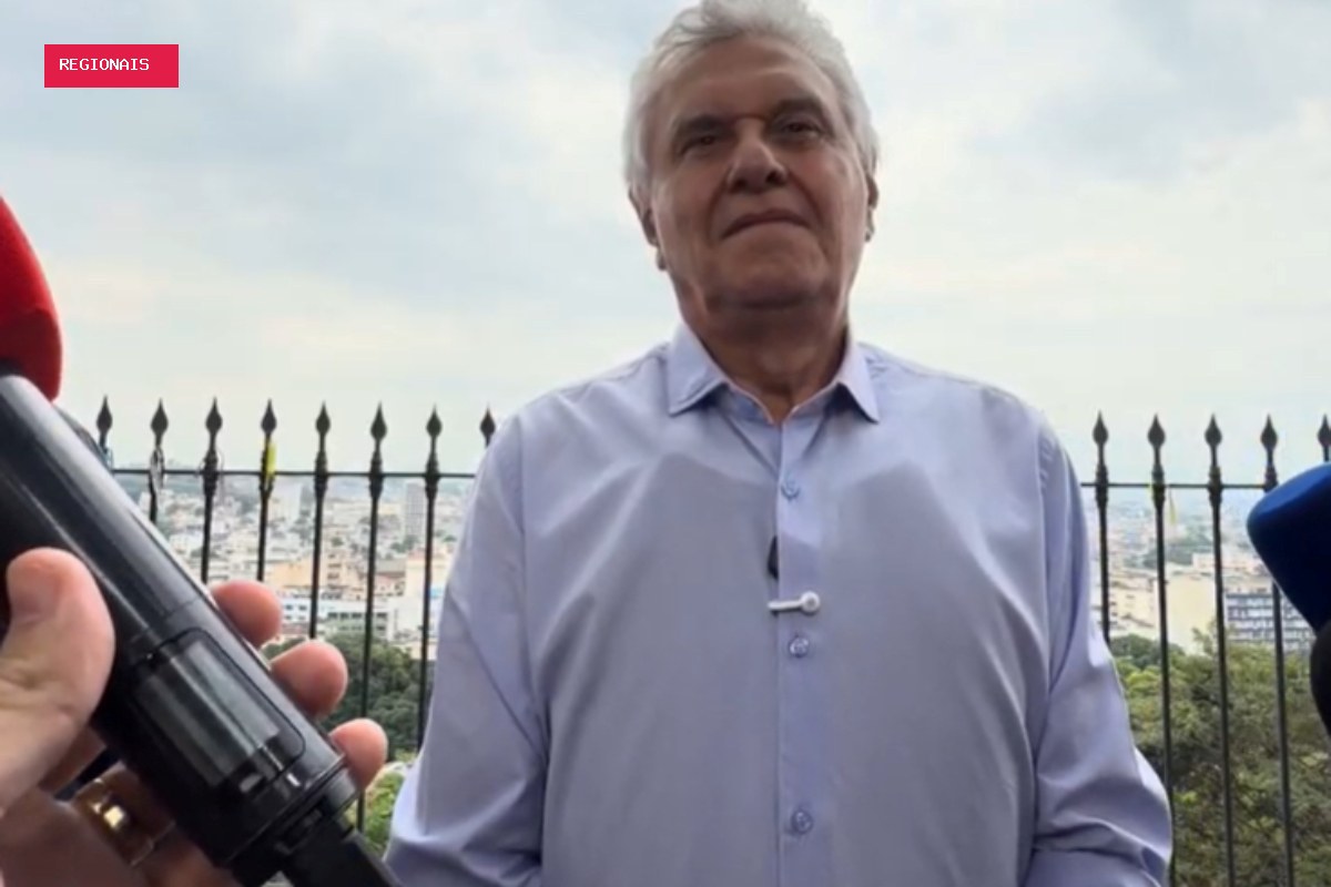 No RJ, Caiado usa colete à prova de bala e crítica câmeras corporais em PMs