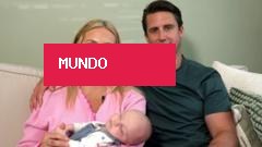 A cirurgia experimental feita no útero de mãe para 'corrigir' bebê com intestino fora do corpo