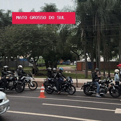 Mesmo sob chuva, moto clube mantém tradição no aniversário da Capital