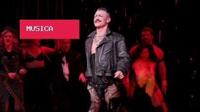A carta que Luke Evans escreveu para Tim Curry semanas antes da morte do ator