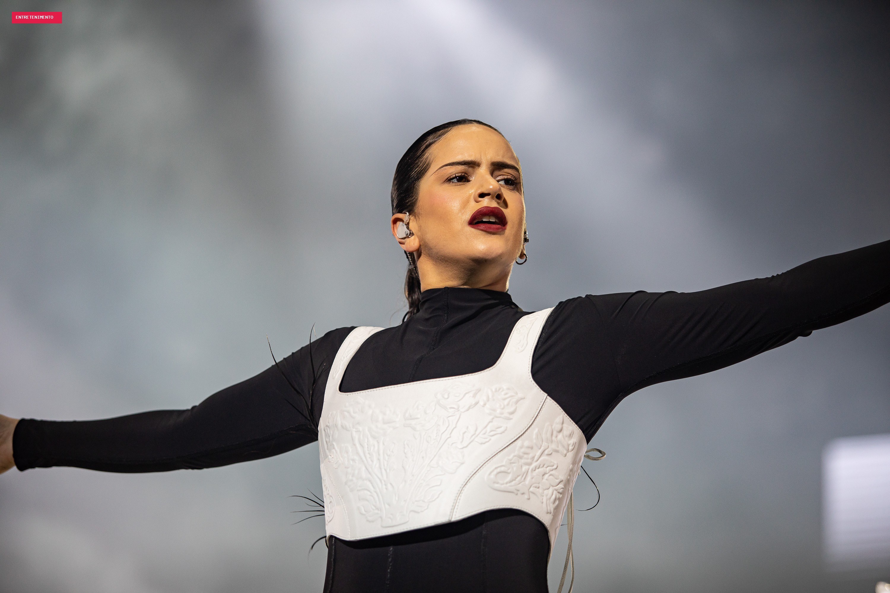 Rosalía no Brasil: provável setlist e tudo o que você precisa saber sobre os shows