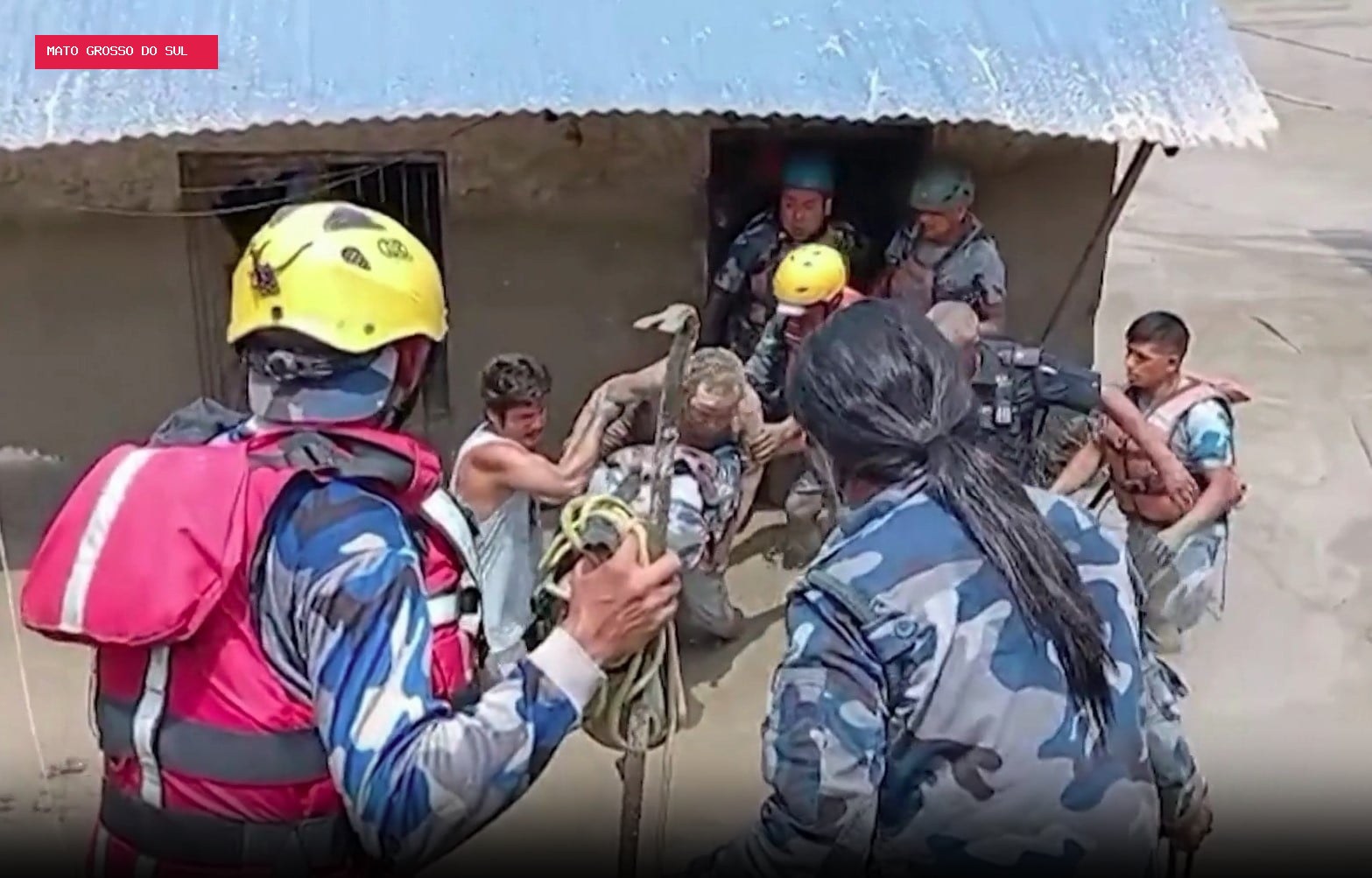 Enchente deixa 384 viajantes desaparecidos no Nepal