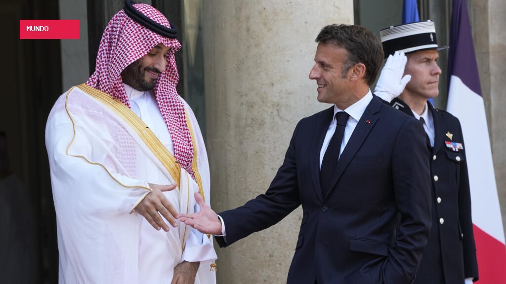 Visita de príncipe saudita à França gera críticas e expõe desafios no contexto da crise no Oriente Médio
