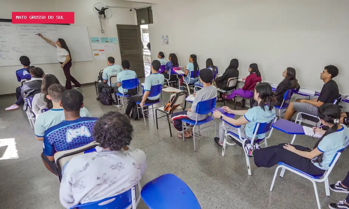 Pé-de-Meia paga quinta parcela por frequência