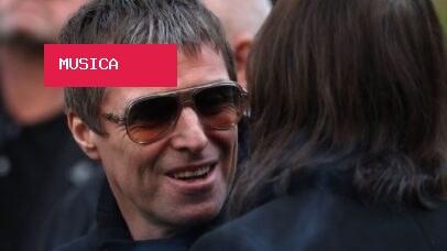 Liam Gallagher responde diagnóstico de autismo de Robbie Williams: ‘Fui diagnosticado como BÍBLICO’